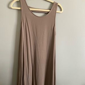 tan sleeveless backless dress